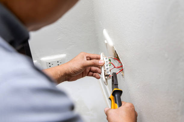 Best Emergency Electrical Repair  in Southfield, MI